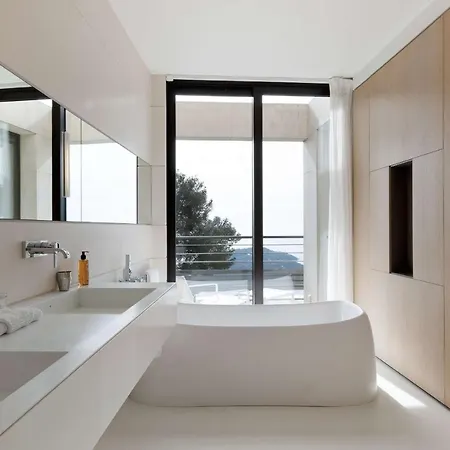 Isla Prima Apartment